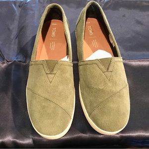 Toms Women’s Avalon Pine Silky Suede Slip-ons (Size 9.5) WORN ONCE! SKU 10014966